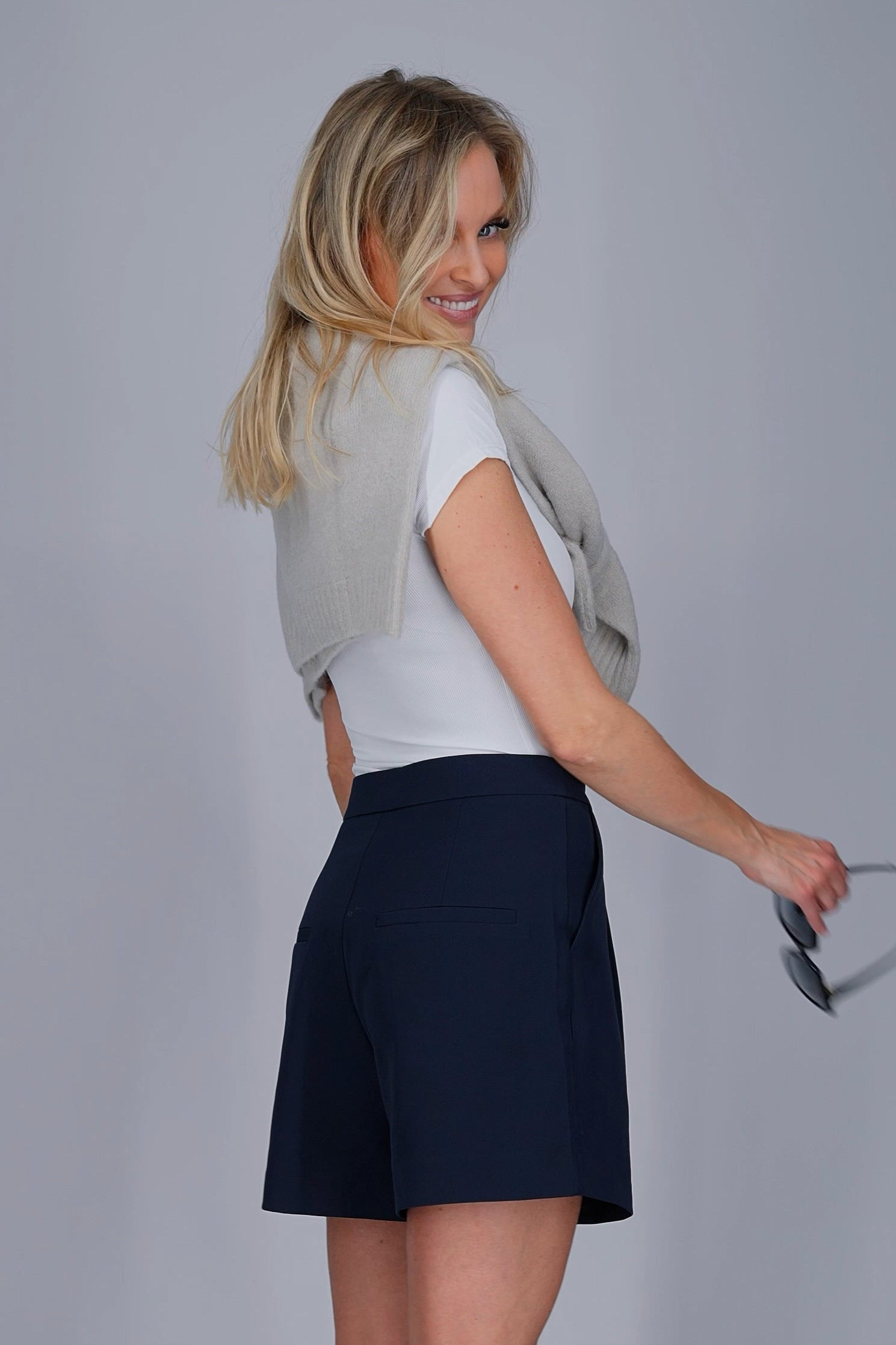 Geklede navy short met hoge taille-MyEssentials
