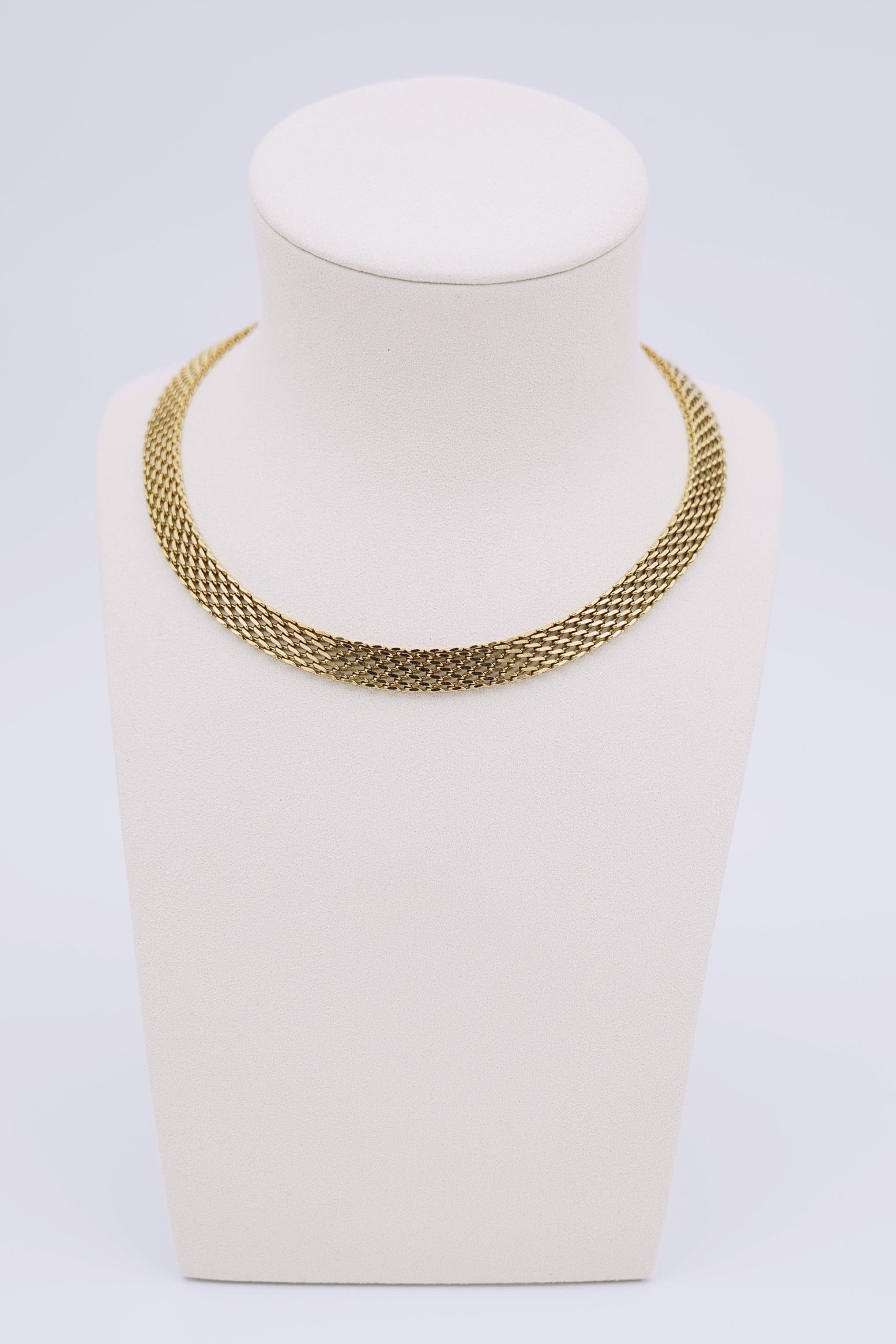 Goudkleurige schakelketting in moderne afwerking-MyEssentials